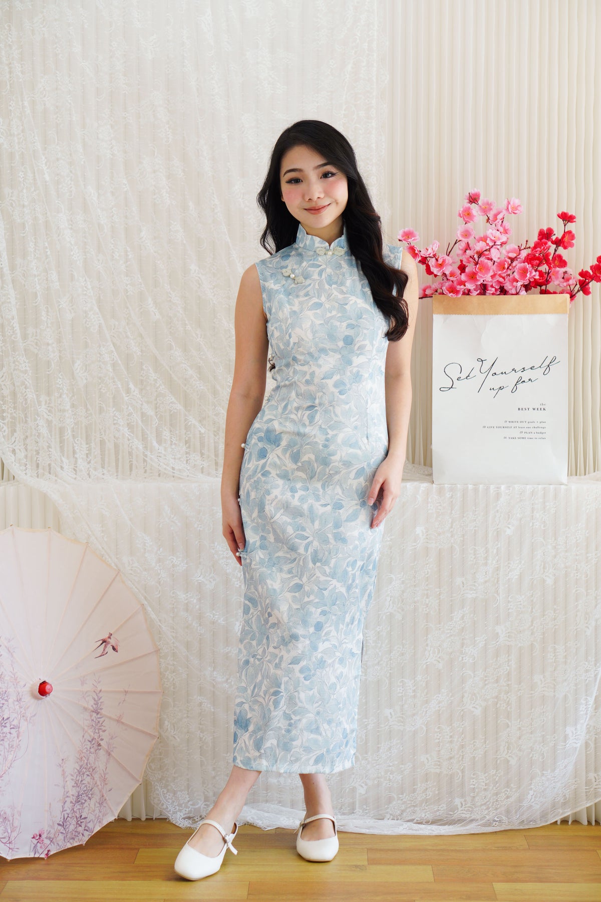 An Yao Floral High Neck Sleeveless Cheongsam in Blue