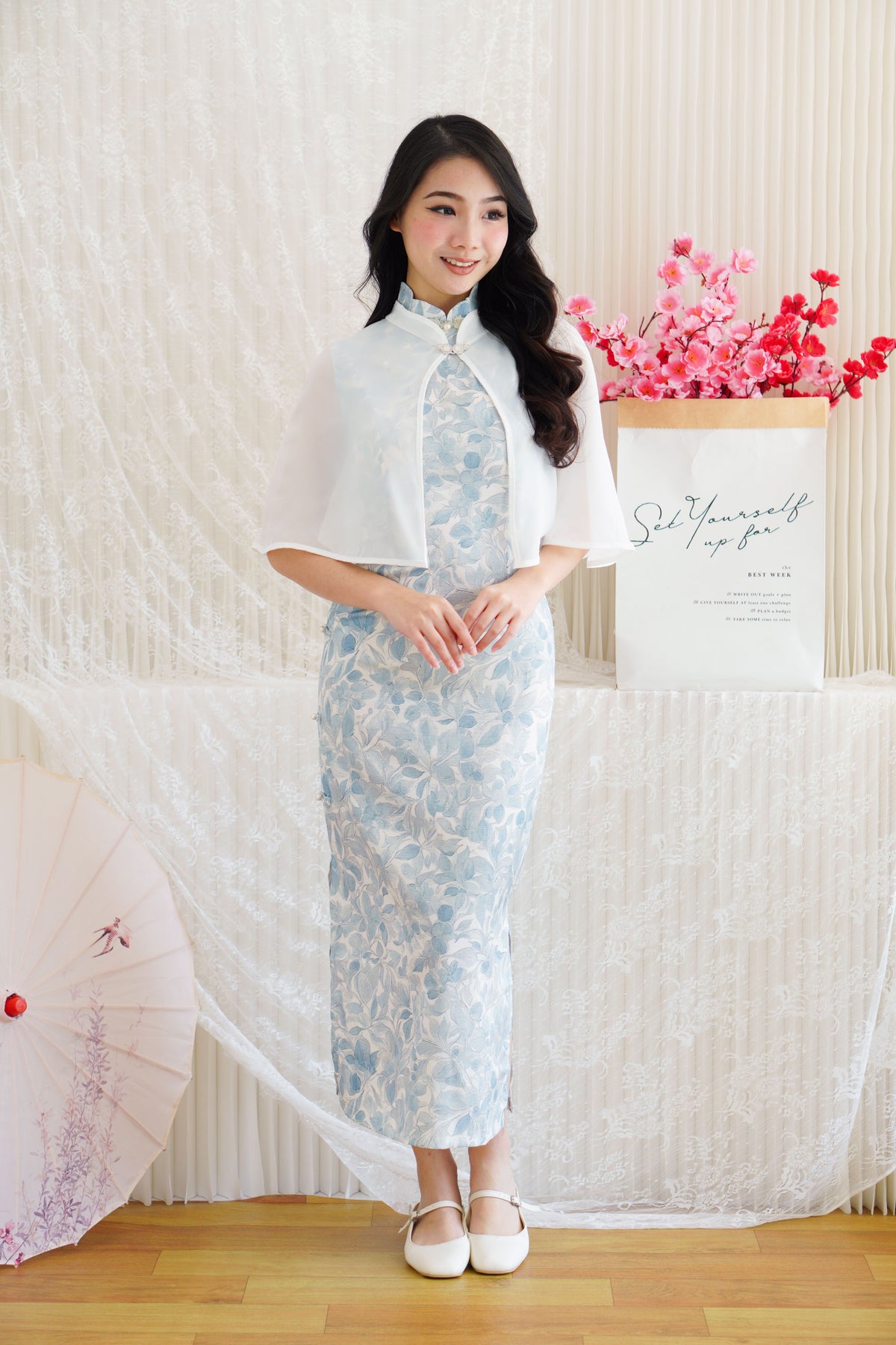 An Yao Floral High Neck Sleeveless Cheongsam in Blue