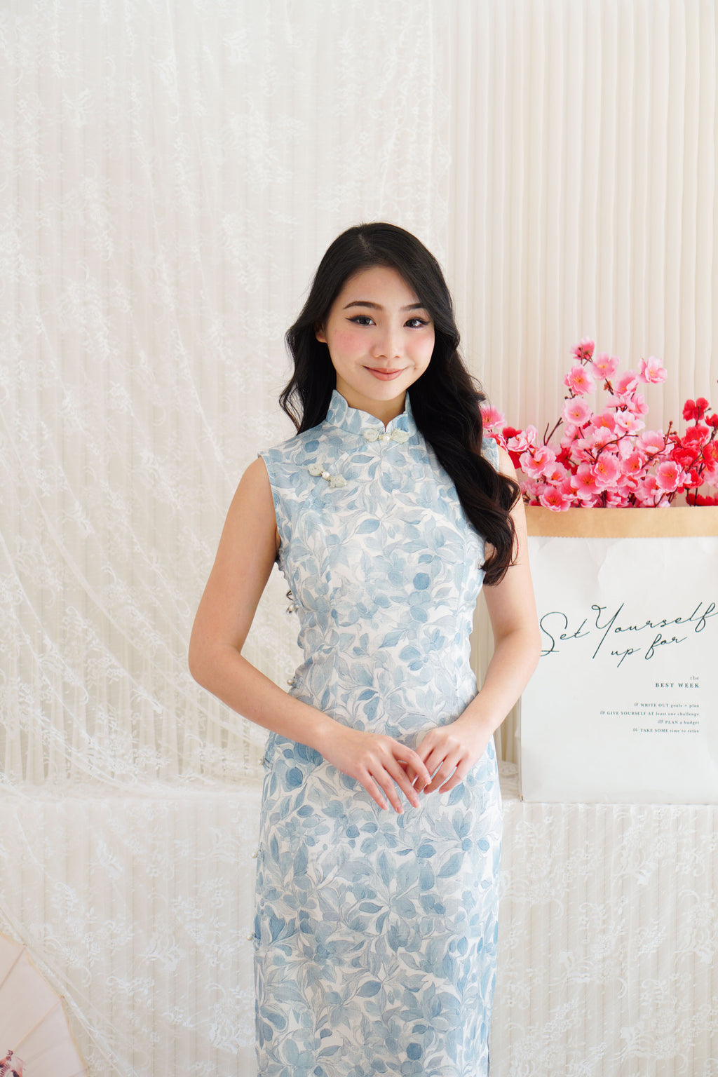 An Yao Floral High Neck Sleeveless Cheongsam in Blue