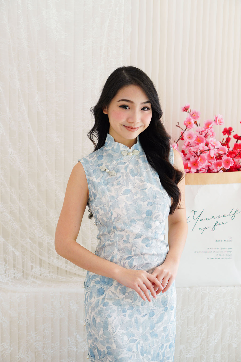 An Yao Floral High Neck Sleeveless Cheongsam in Blue