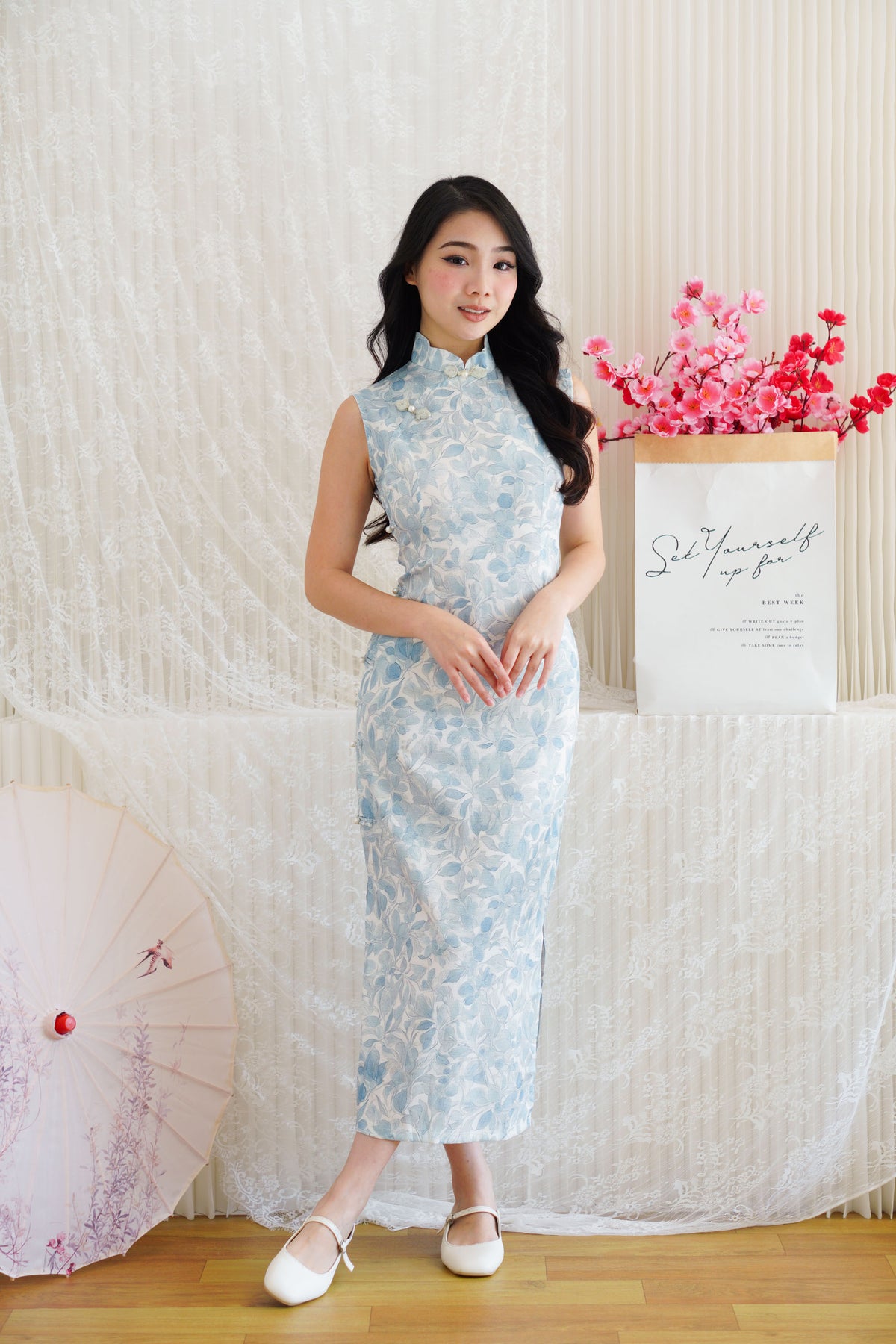 An Yao Floral High Neck Sleeveless Cheongsam in Blue