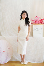 Shang Yi 2 Piece Set Short Sleeves Cheongsam with Cape in Cream White