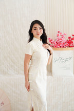 Shang Yi 2 Piece Set Short Sleeves Cheongsam with Cape in Cream White