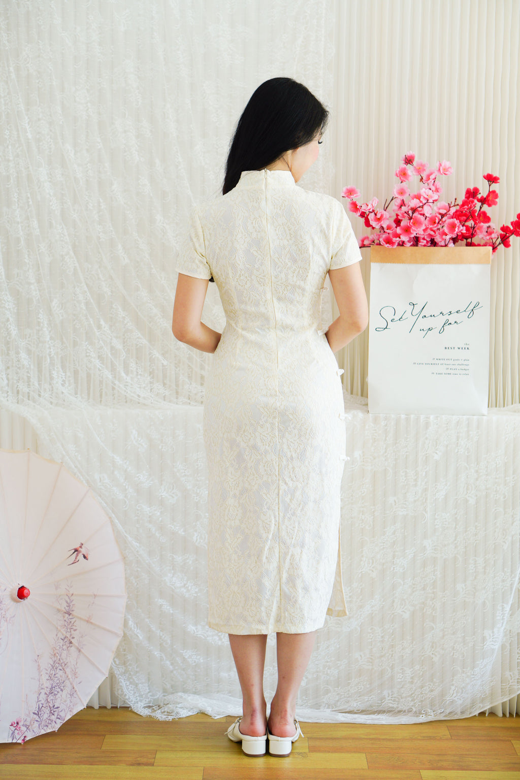 Shang Yi 2 Piece Set Short Sleeves Cheongsam with Cape in Cream White