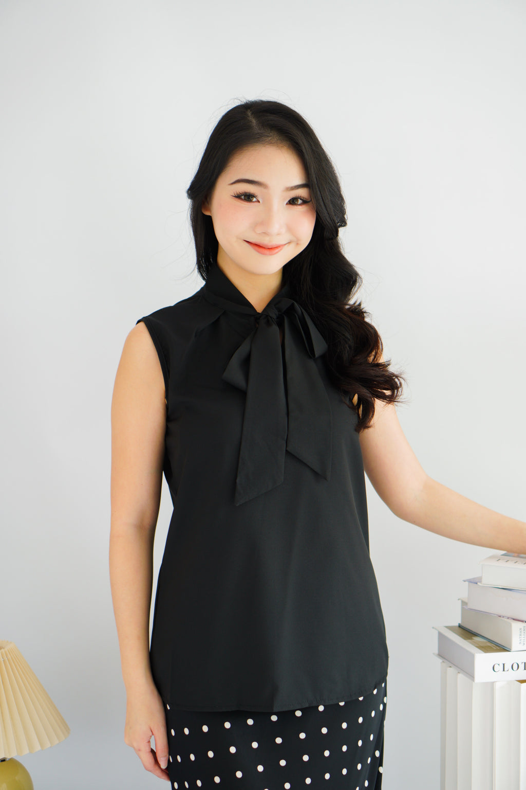 Rinda Sleeveless Bow Tie Top in Black