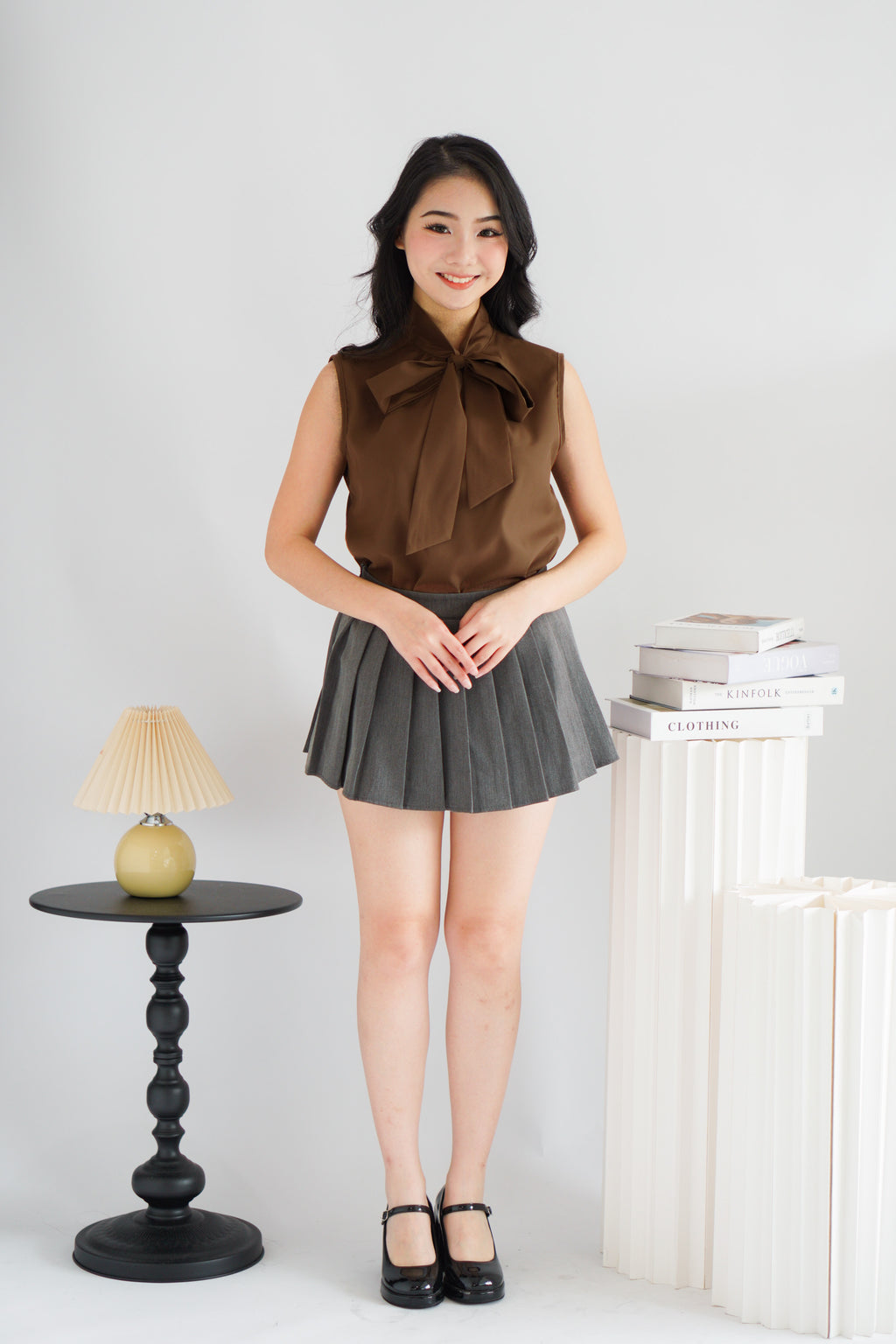 Rinda Sleeveless Bow Tie Top in Brown