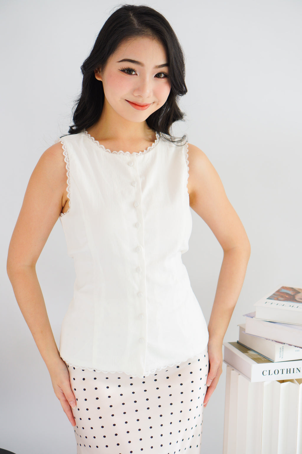 Marlianne Sleeveless Button Down Top in White