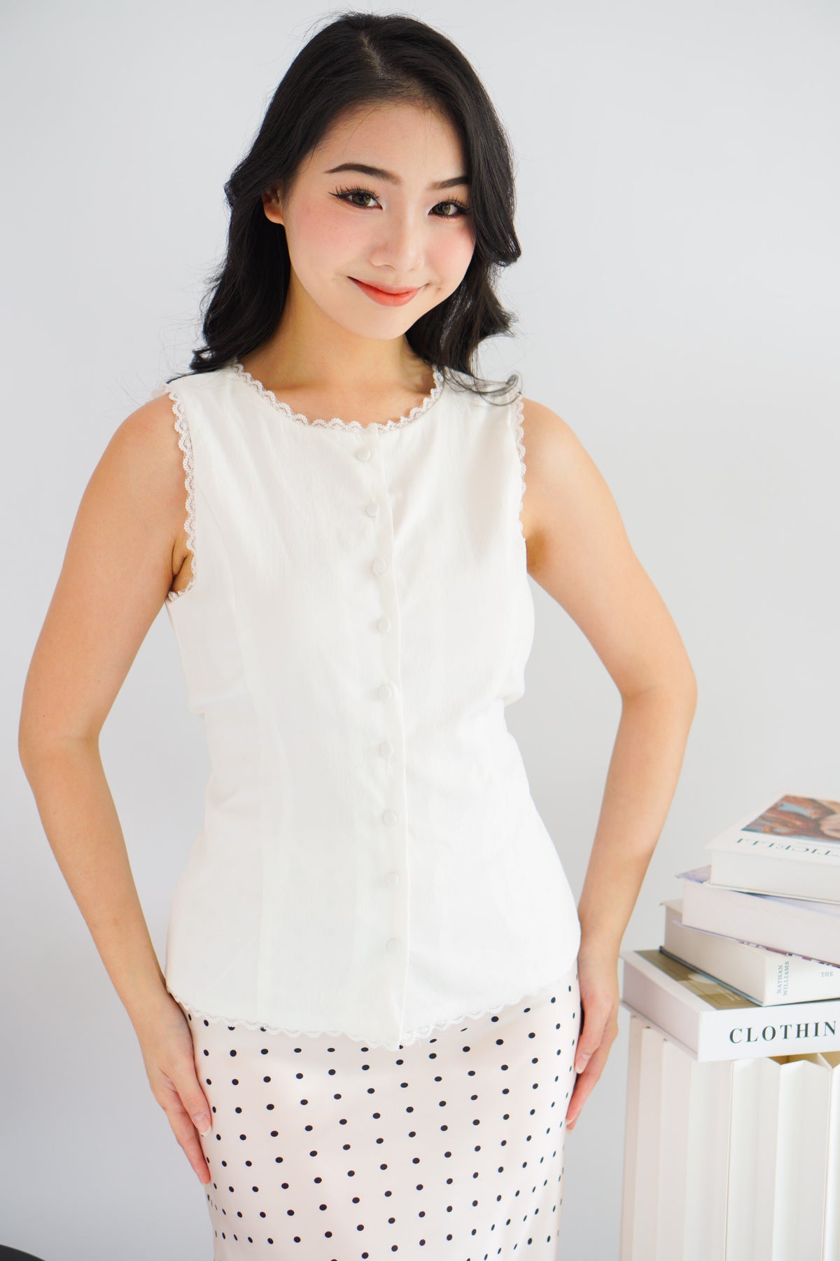 Marlianne Sleeveless Button Down Top in White