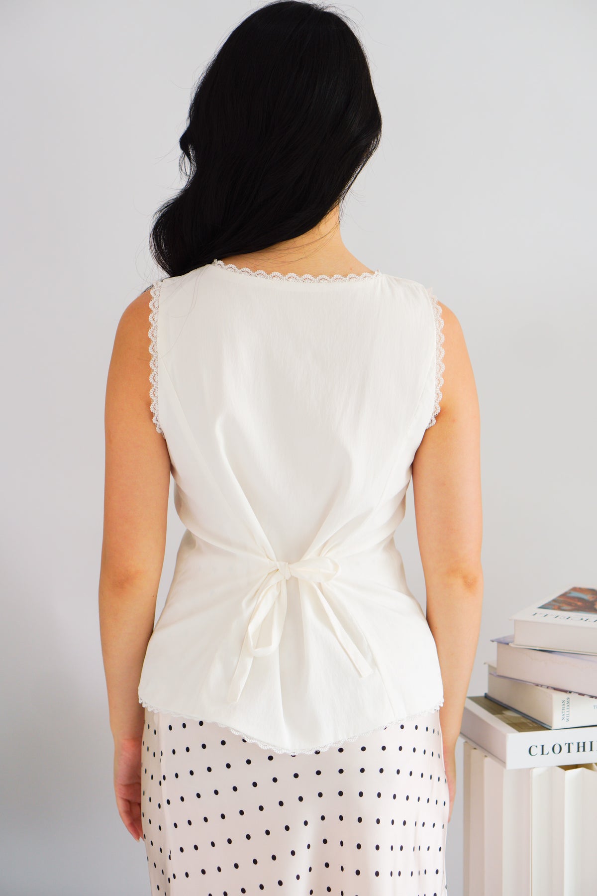 Marlianne Sleeveless Button Down Top in White