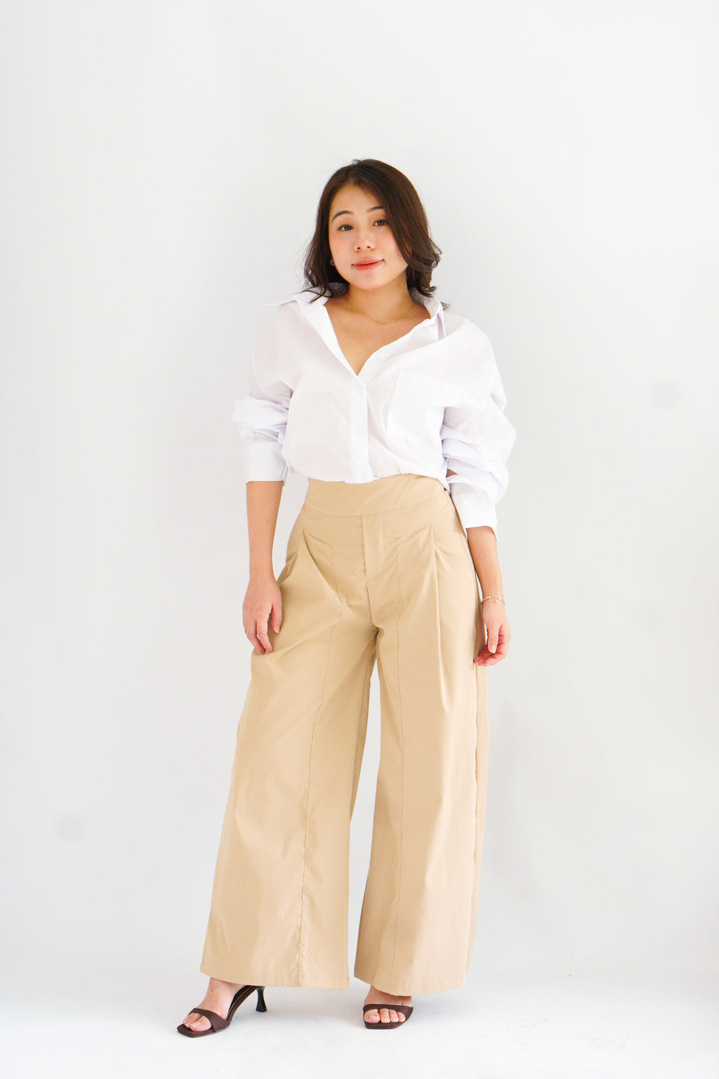 Koven Wide Legged Pants in Light Khaki