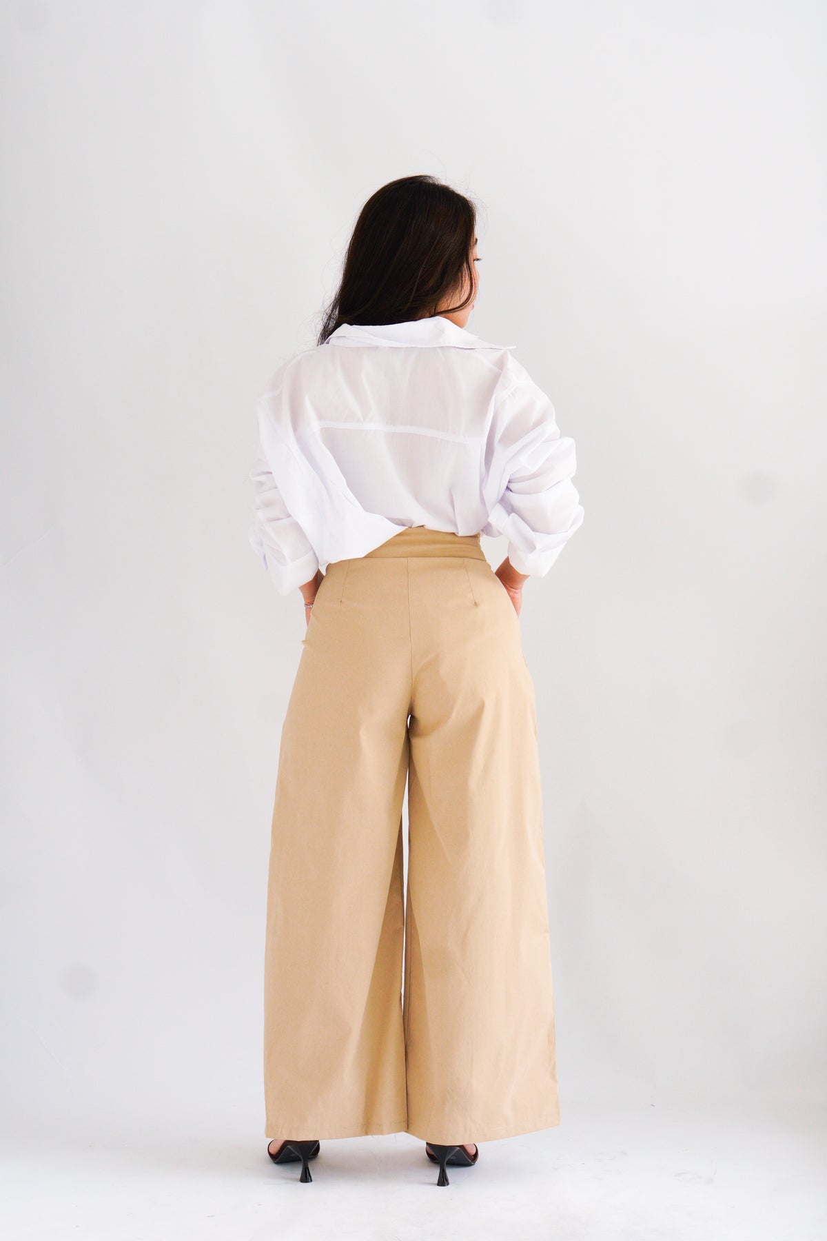 Koven Wide Legged Pants in Light Khaki