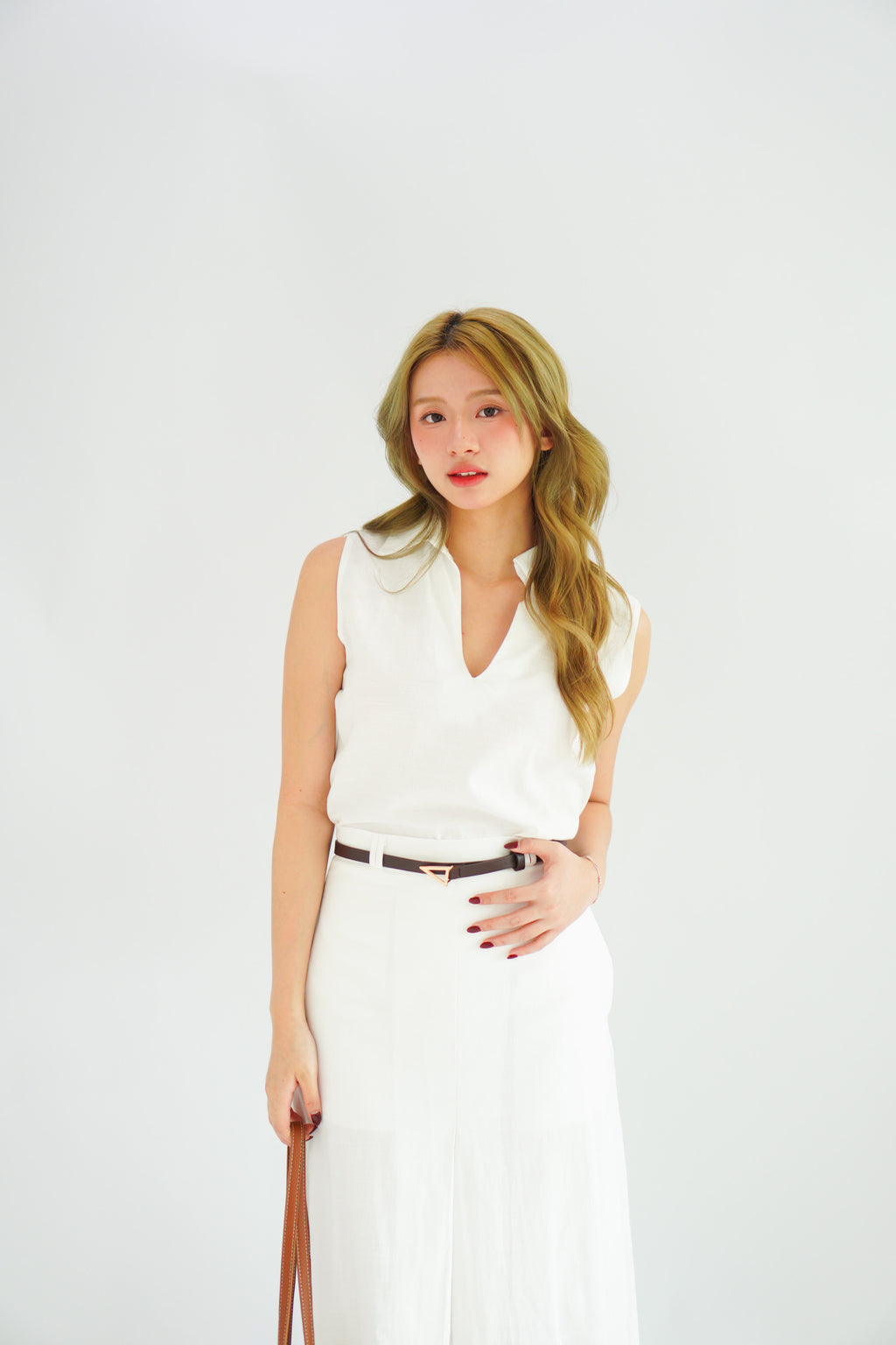 Norae Collar V Neck 2 Piece Linen Skirt Set in White