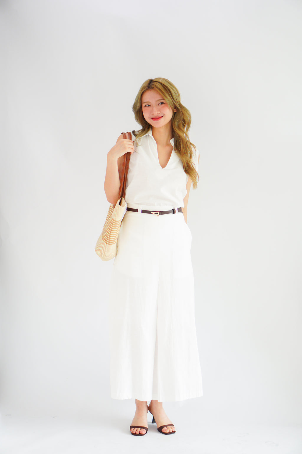 Norae Collar V Neck 2 Piece Linen Skirt Set in White
