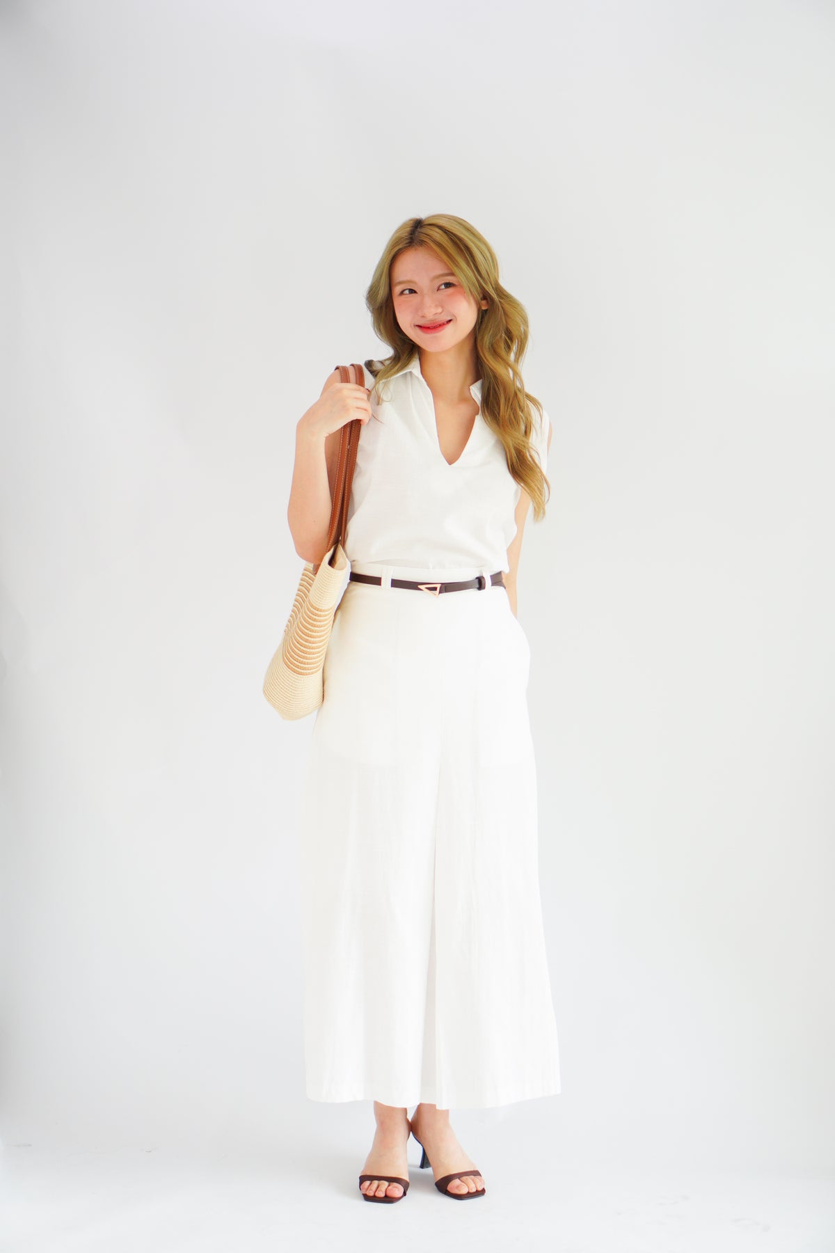Norae Collar V Neck 2 Piece Linen Skirt Set in White