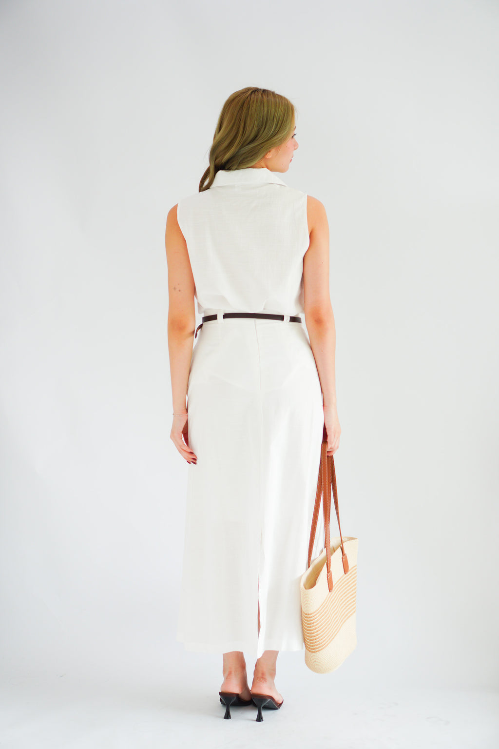 Norae Collar V Neck 2 Piece Linen Skirt Set in White