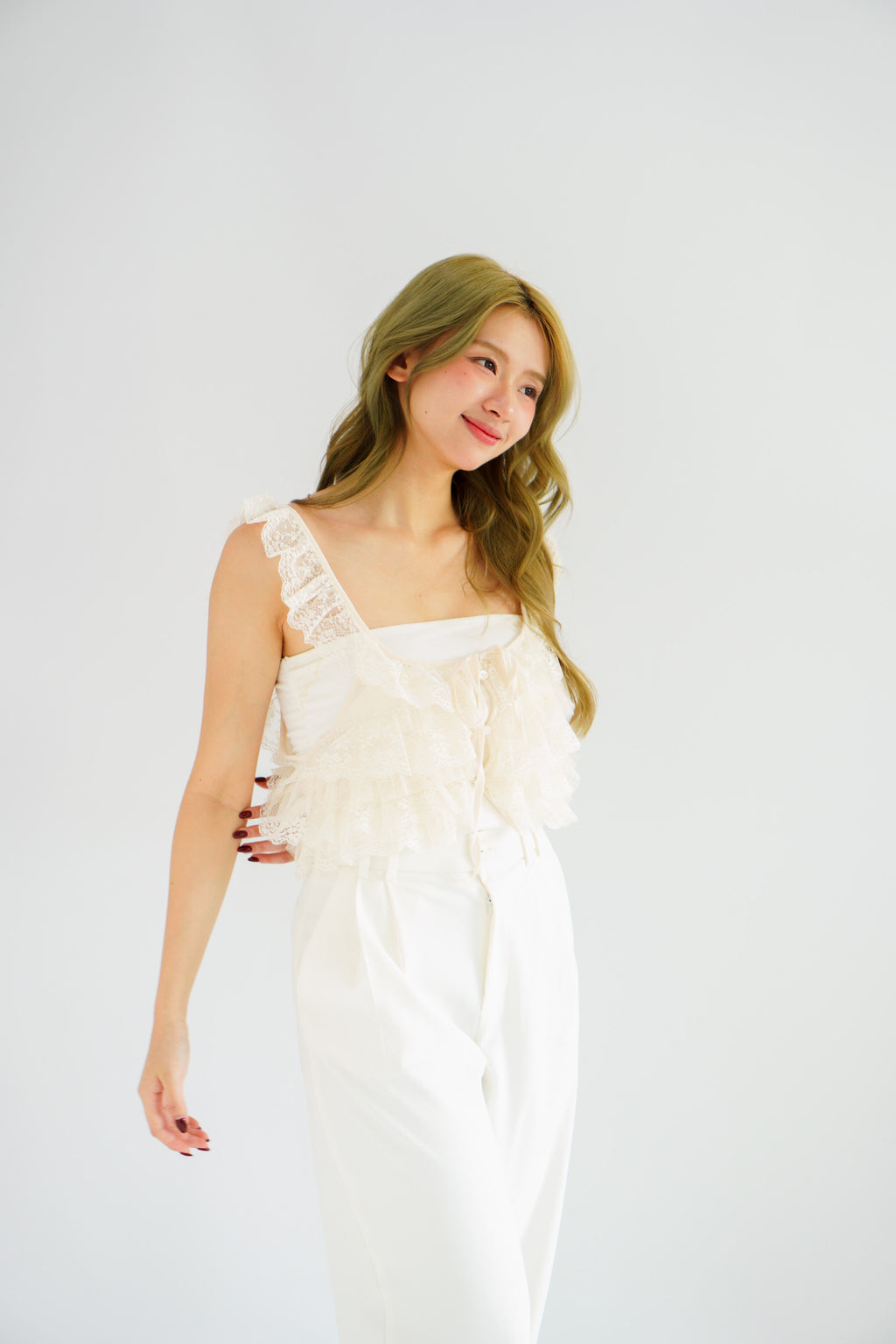 Yumi Layered Crop Lace Top in Cream