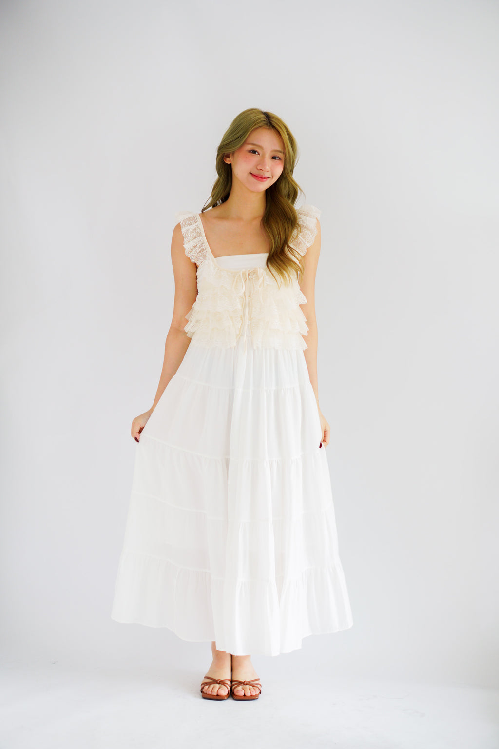 Yumi Layered Crop Lace Top in Cream