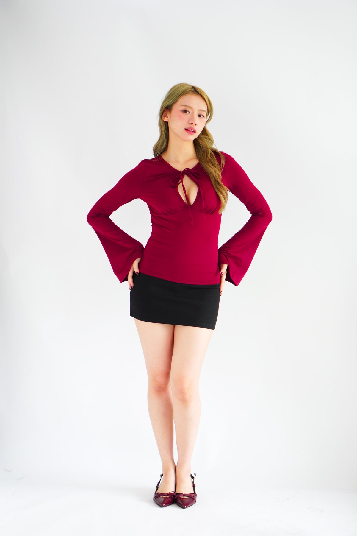 Veya Front Tie Cutout Long Sleeve Top in Maroon