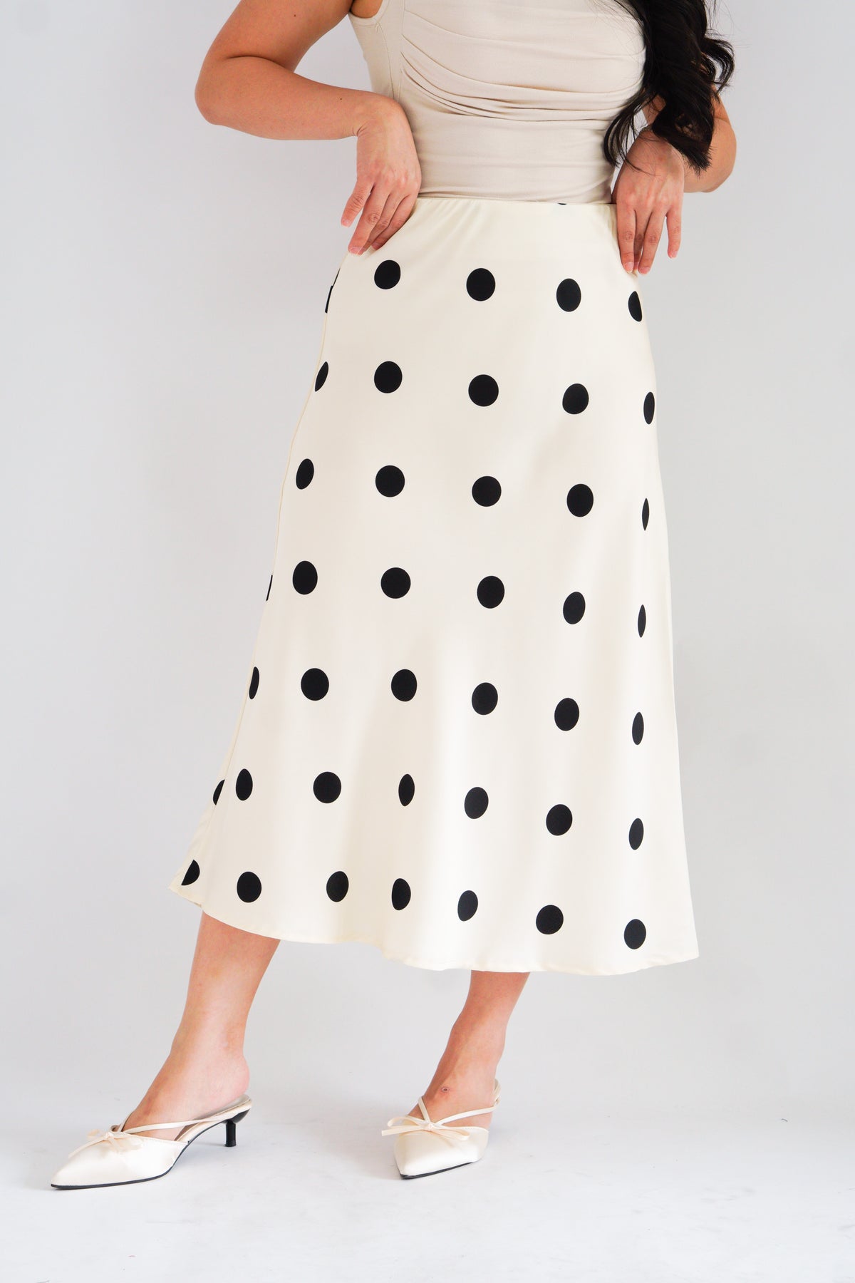 Savi Midi Skirt with Large Polkadot in Cream