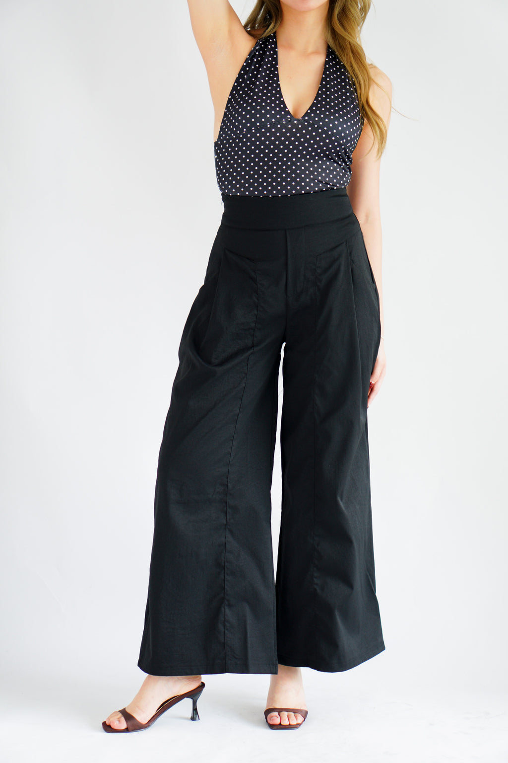 Koven Wide Legged Pants in Black