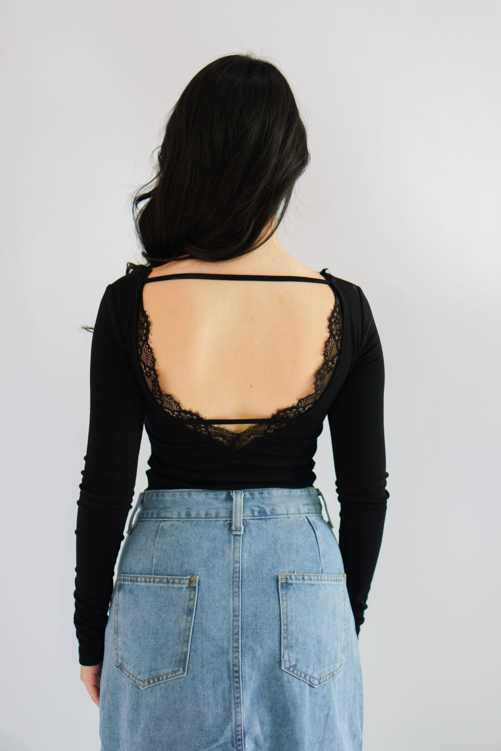 Frinda Square Neck Padded Long Sleeve Top with Lace in Black