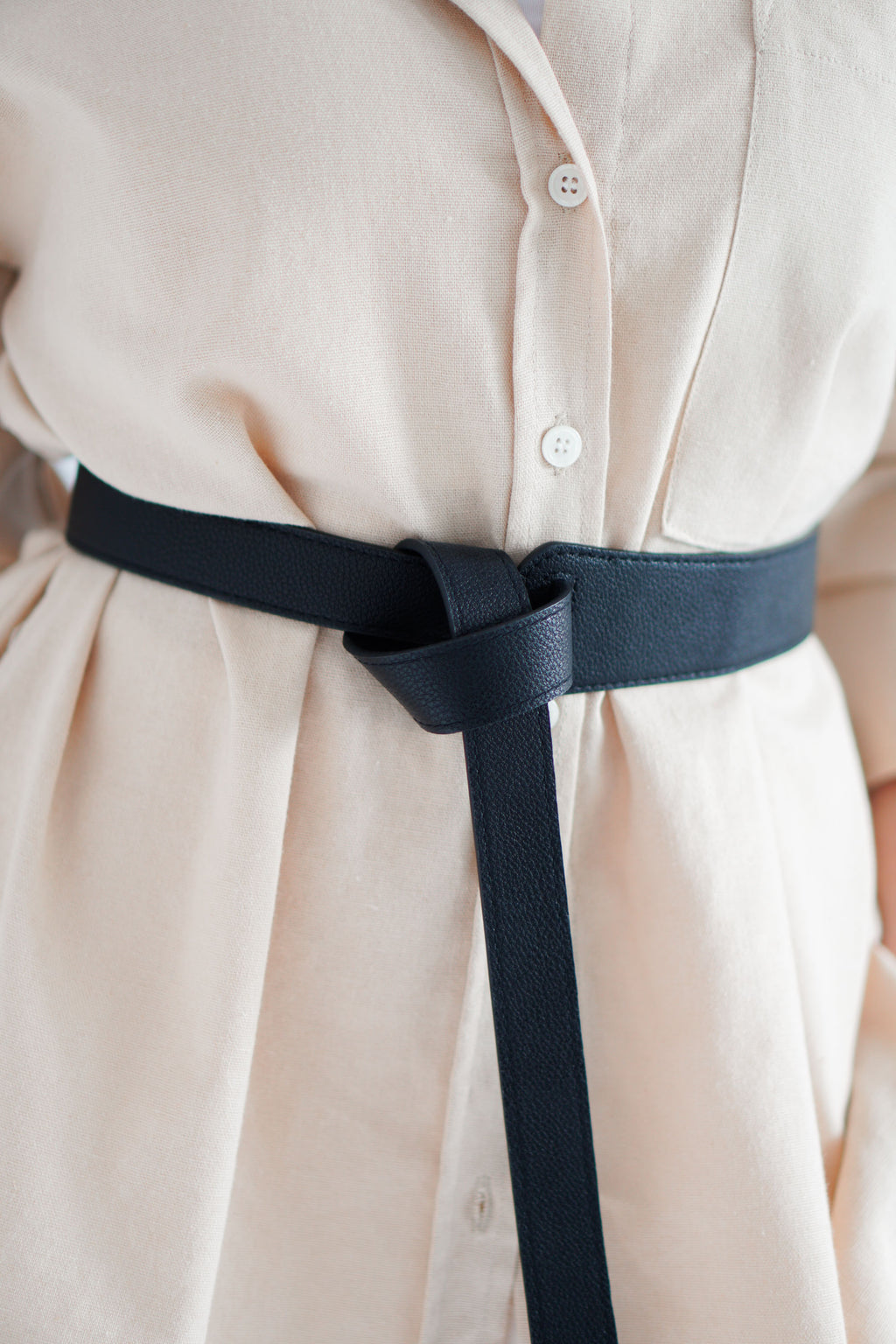 Twist Waist Belt in Black