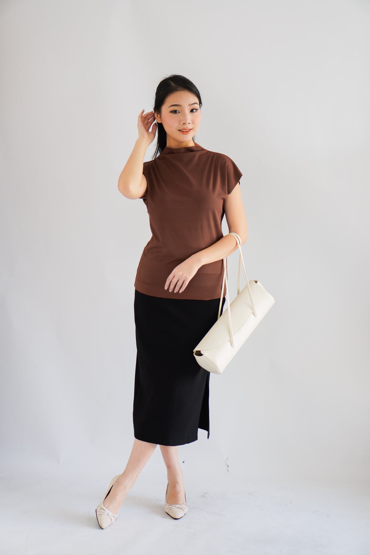 Finny High Neck Top in Brown