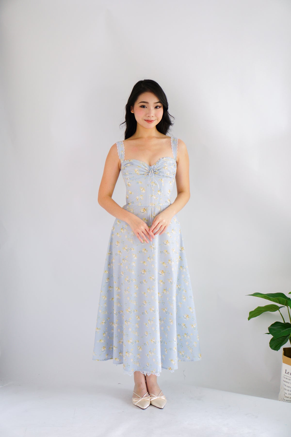 Amelie Floral Lace Maxi A-Line Dress in Blue