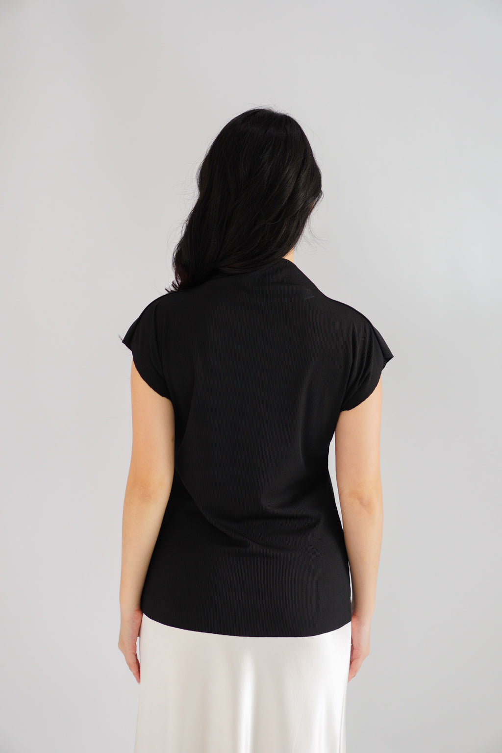 Finny High Neck Top in Black
