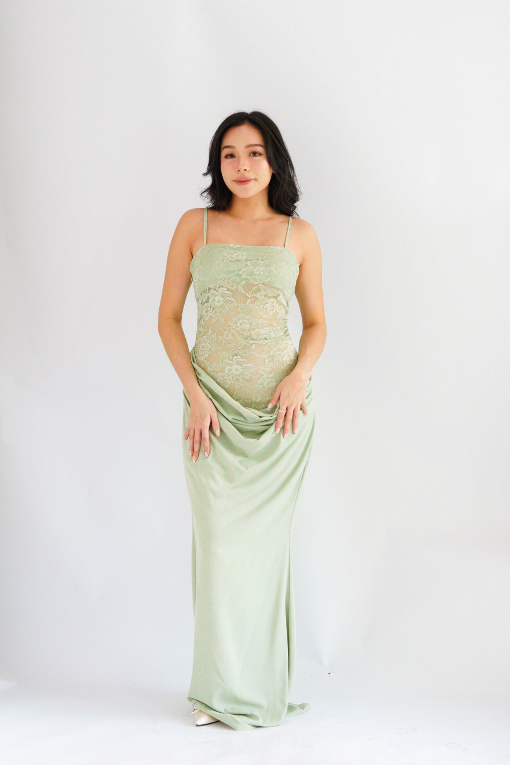 Cloveria Lace Ruched Waist Maxi Dress in Green