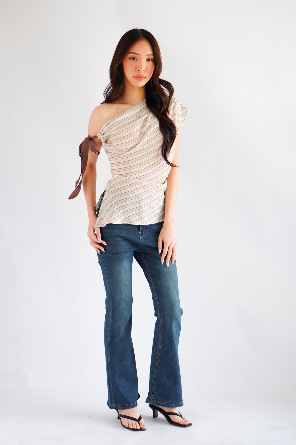 Mika Bell Bottom Jeans in Dark Blue