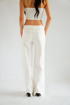 Mia Low Waist Wide Legged Jeans in White