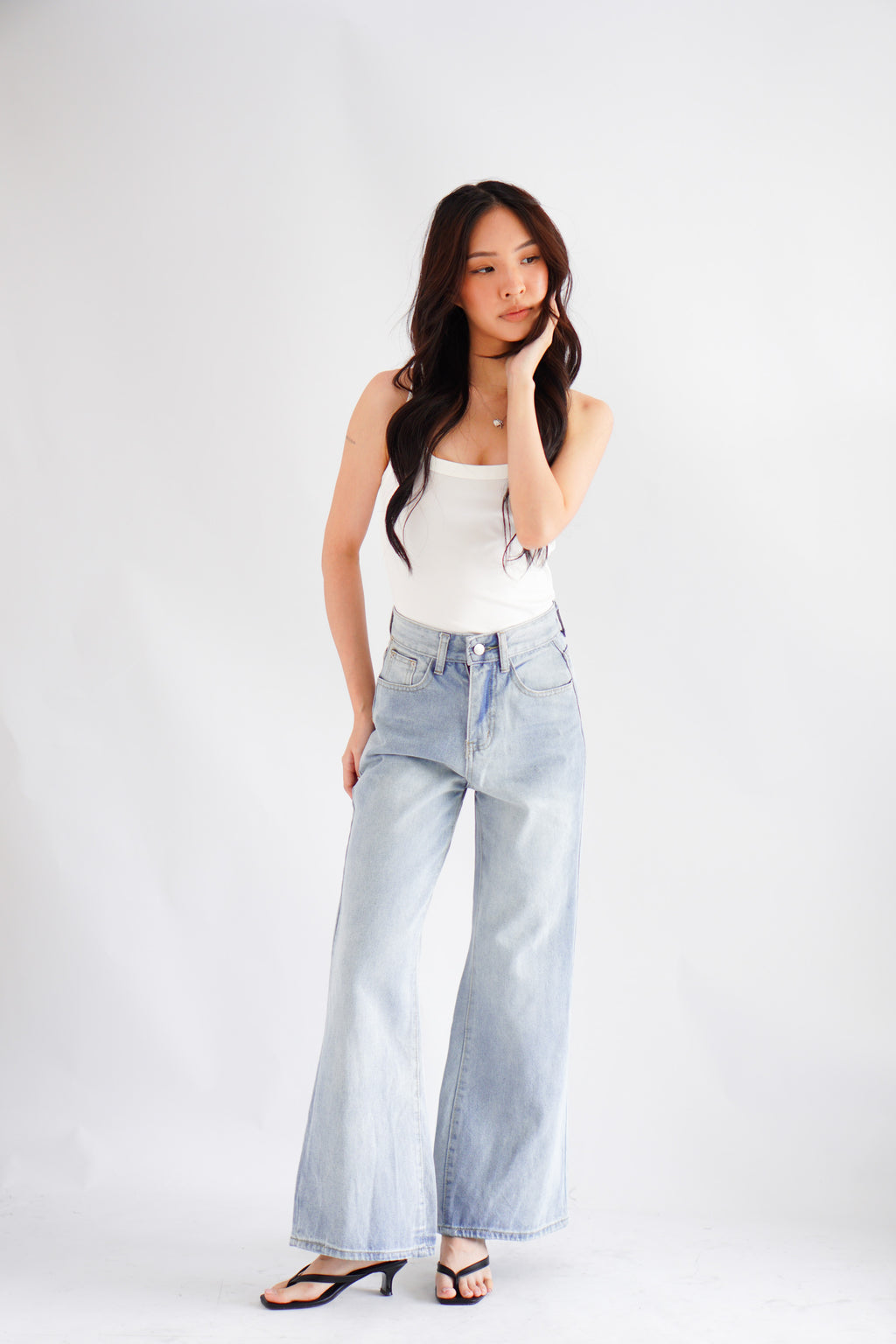 Kai Wide Legged High Waisted Jeans in Light Blue