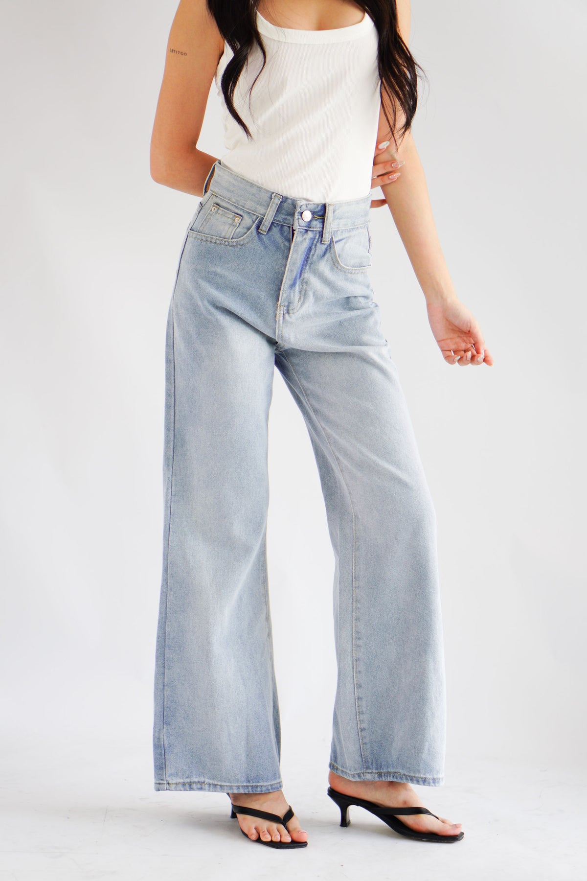 Kai Wide Legged High Waisted Jeans in Light Blue