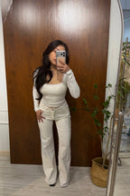 Mia Low Waist Wide Legged Jeans in White