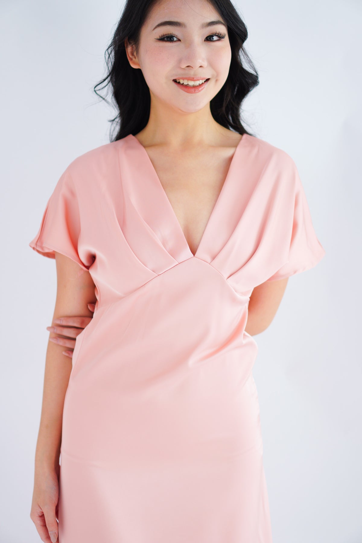 Ophie Deep V Satin Maxi Dress in Pink
