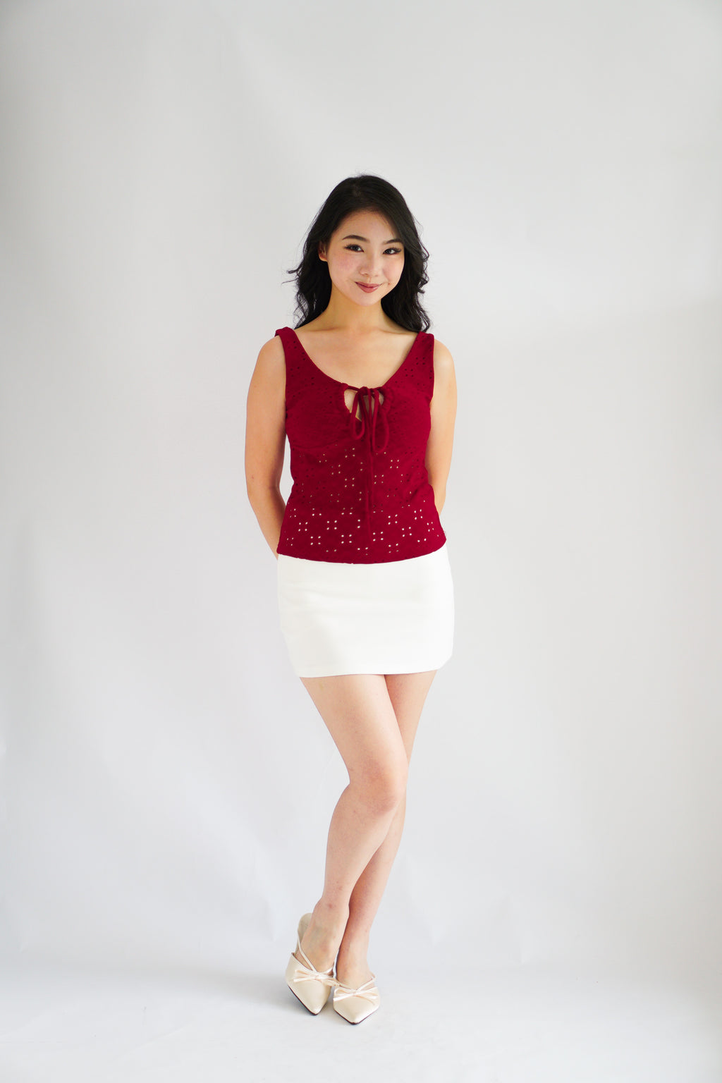 Vincy Eyelet Lace Camisole Top in Red