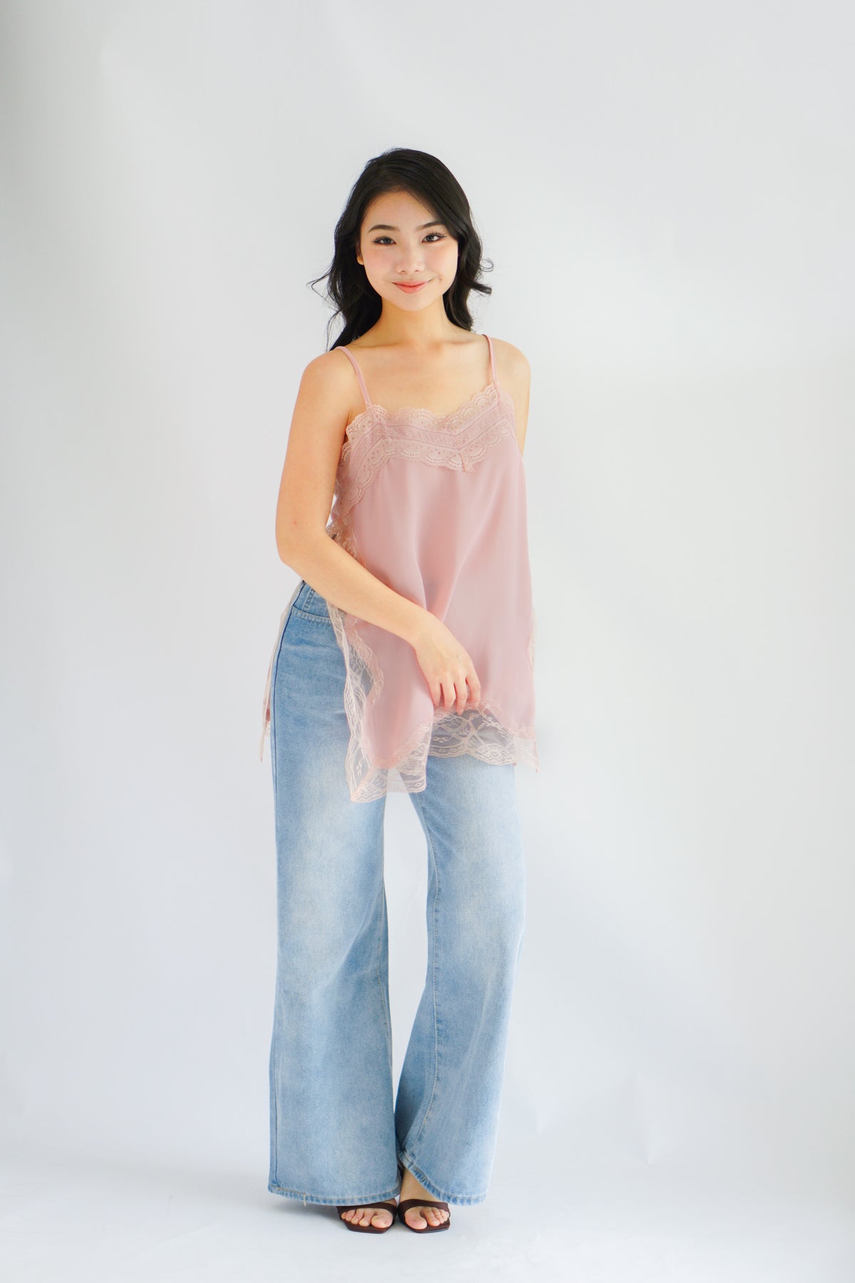 Misoria Lace Camisole Top in Pink