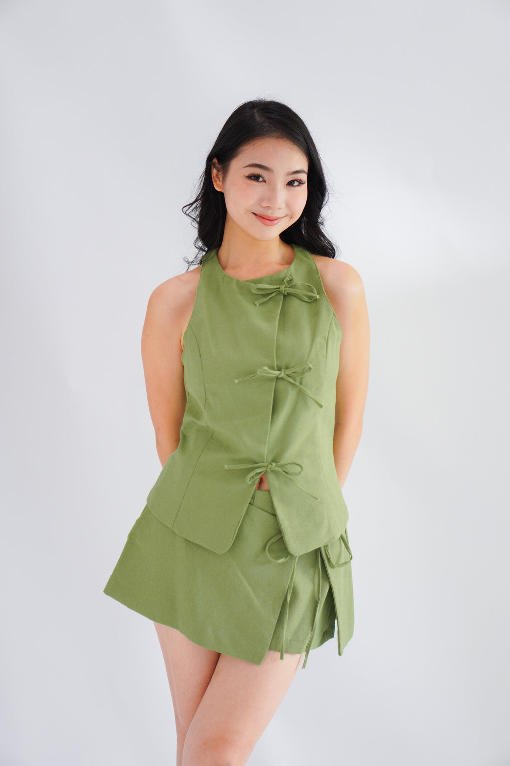 Miss Pistachio Mini Linen Low Waist Skort in Green
