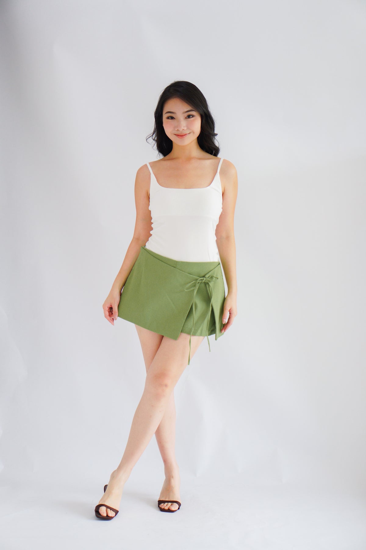 Miss Pistachio Mini Linen Low Waist Skort in Green