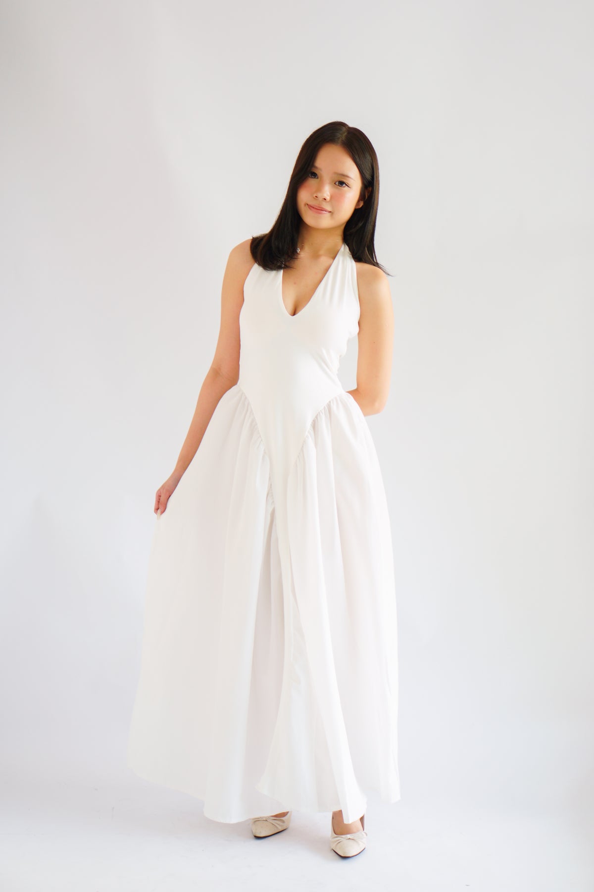 Adelaide Self Tied Halter Neck V Neck Maxi Dress in White