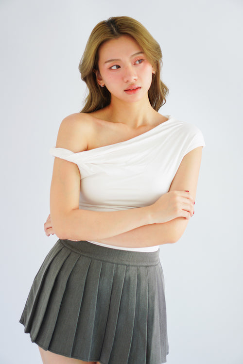 Maddy Pleated Mini Skirt in Grey