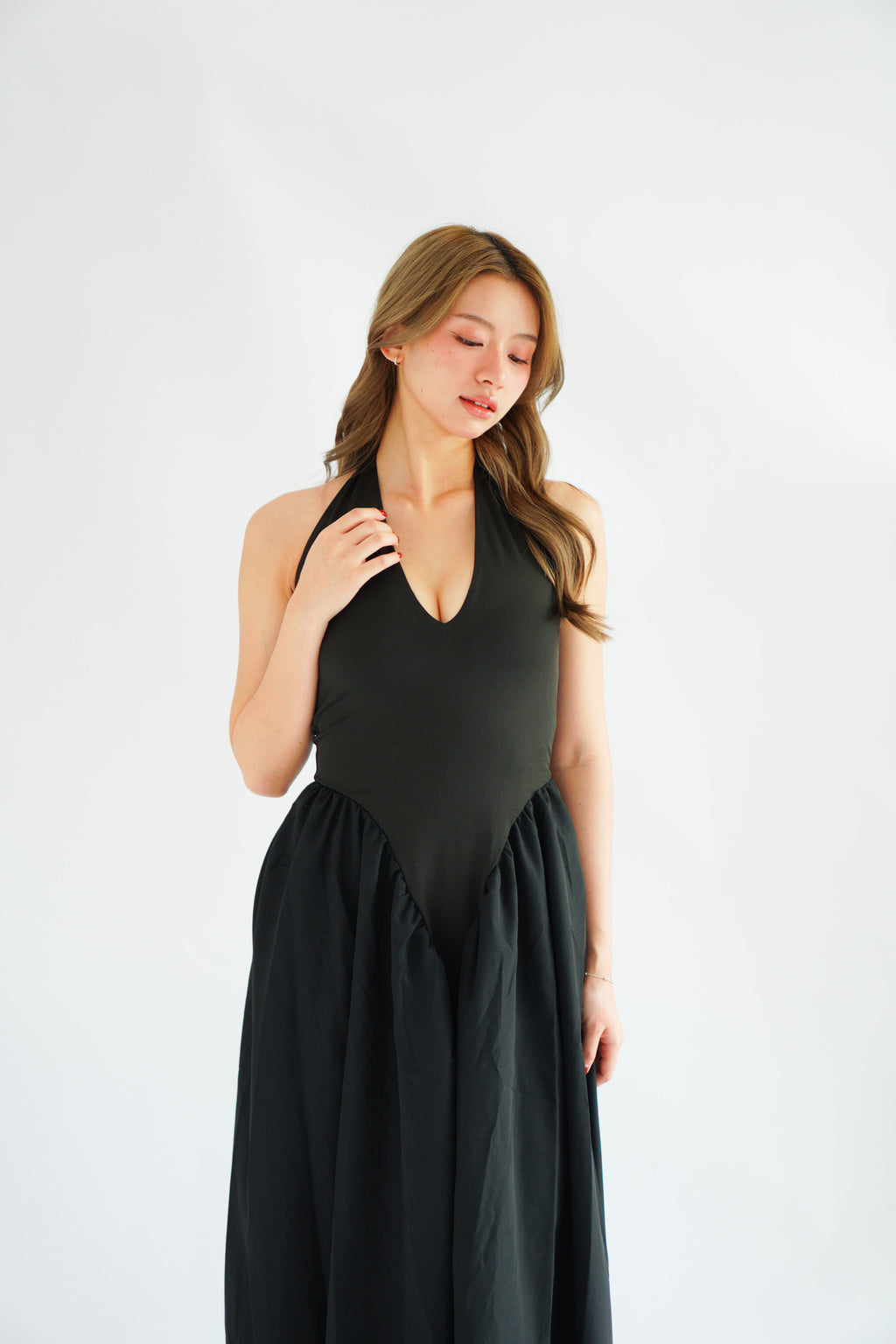 Adelaide Self Tied Halter Neck V Neck Maxi Dress in Black