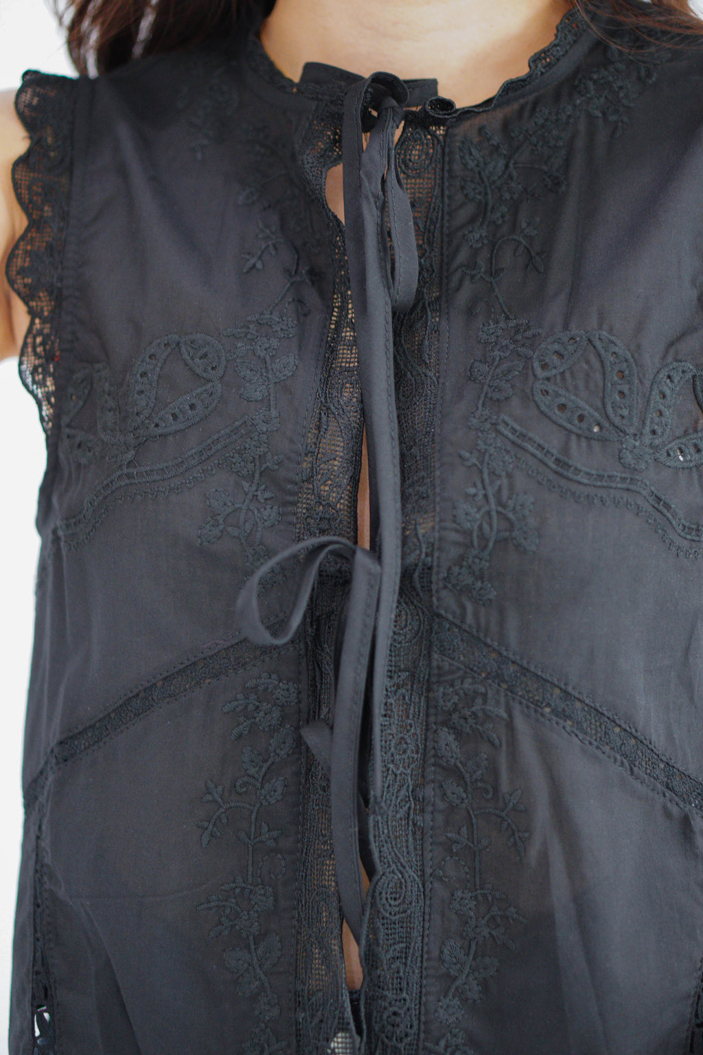 Abella Eyelet Lace Tie Top in Black