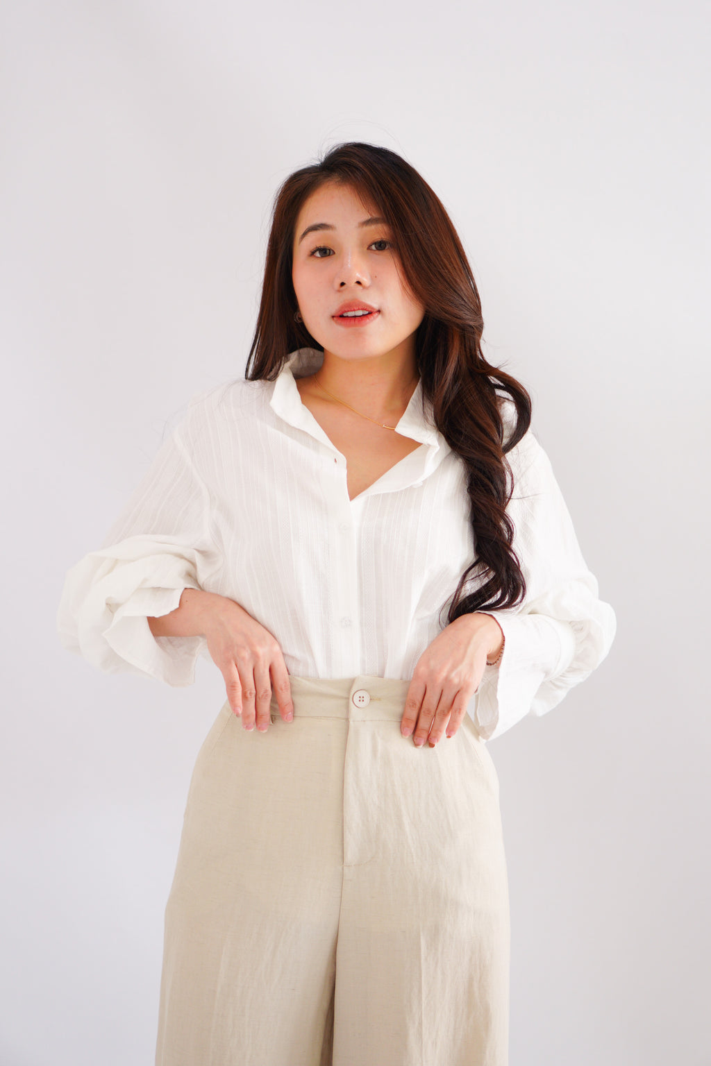 Cassia Lantern Sleeves Button Down Top in White