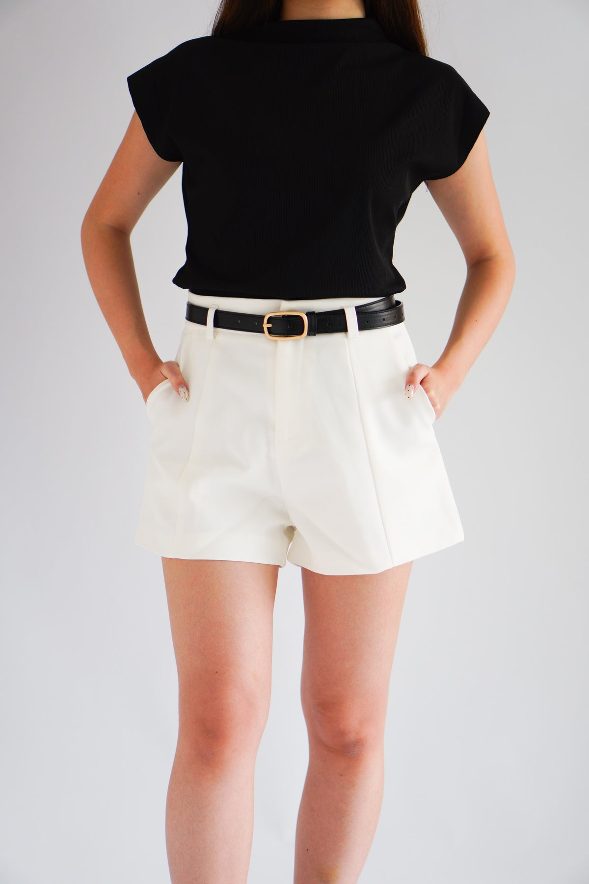 Basic Buckle Belt in Black
