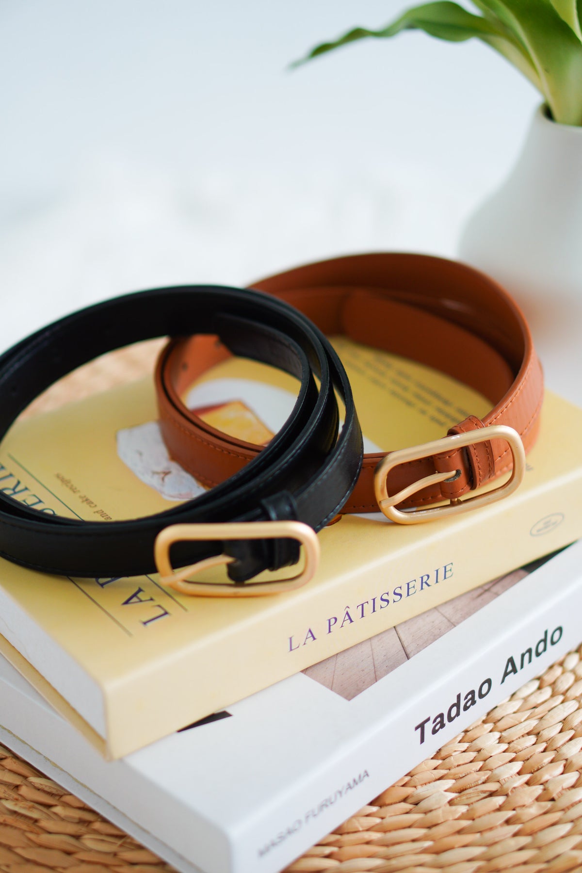 Basic Buckle Belt in Black