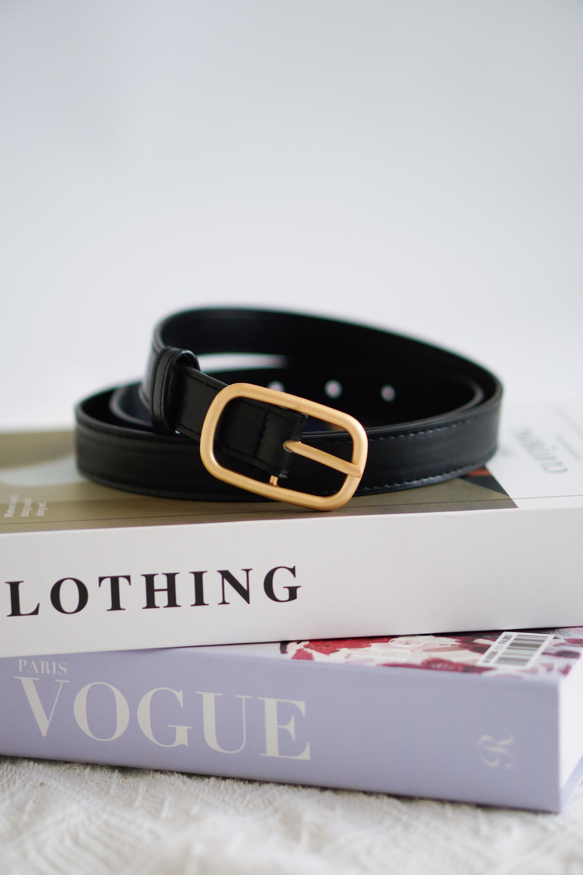 Basic Buckle Belt in Black