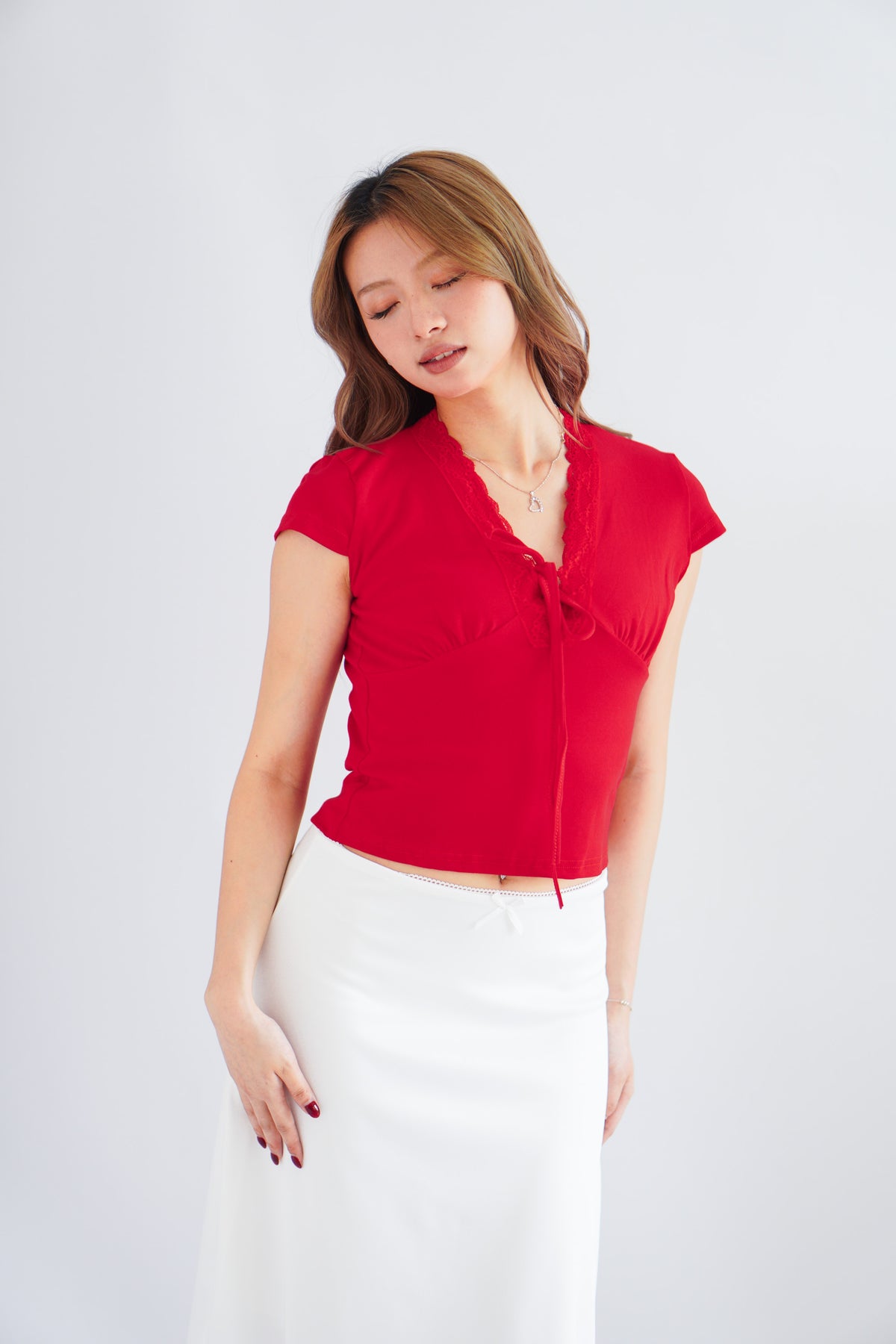 Lita V Neck Lace Ribbon Short Sleeves Top in Red