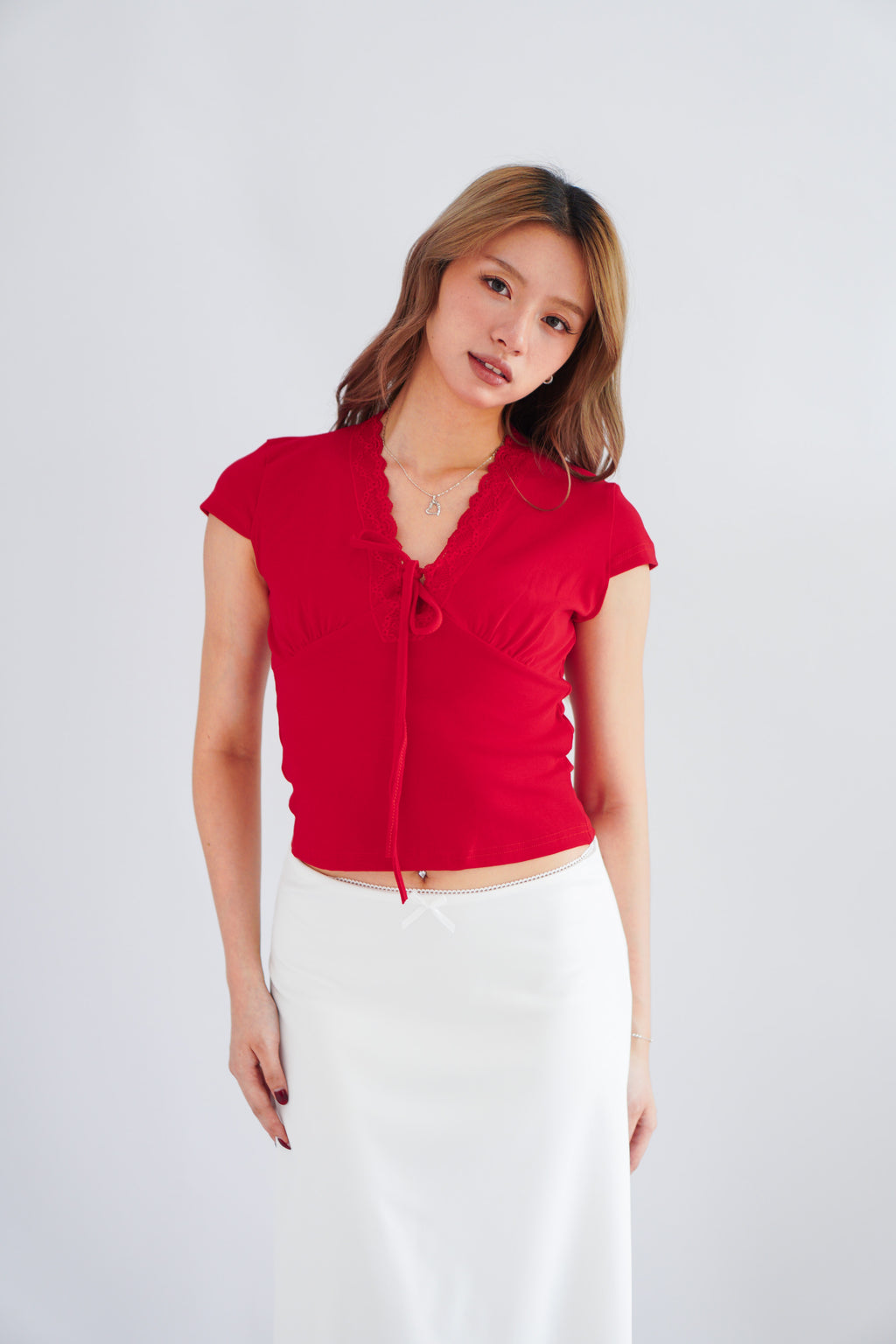 Lita V Neck Lace Ribbon Short Sleeves Top in Red